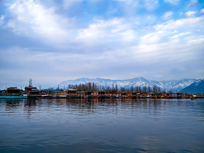 photo 28 - another lake in Kashmir